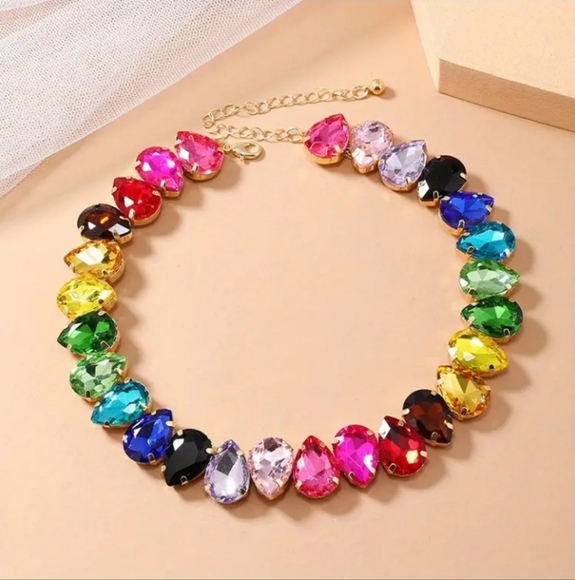 Exaggerated Colorful Rhinestone Choker Necklace - Picture 2 of 3